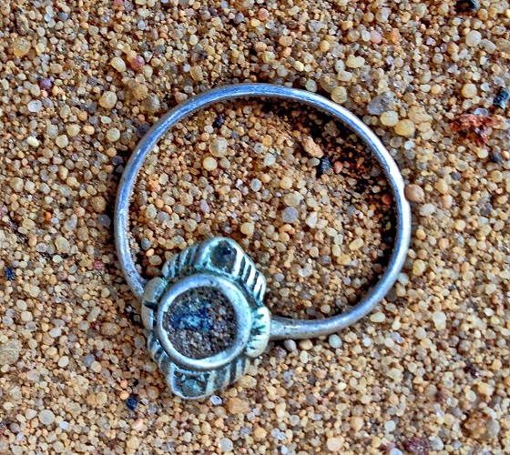 Женское кольцо