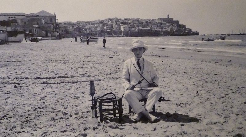 Семён Корбман. 1920г. Автопортрет на фоне Яффо.