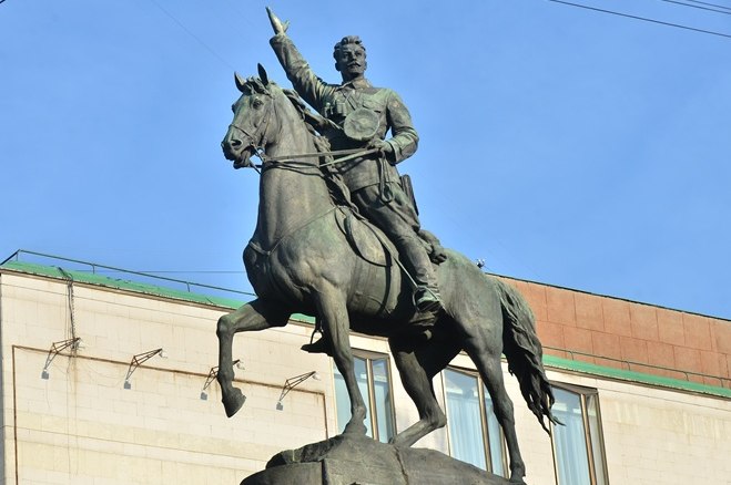 Памятник Щорсу в Киеве