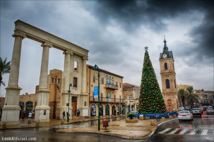 ta_jaffa_xmas_tree_20161216_5d3_0897_hdr