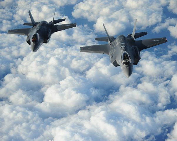 602px-Israeli_F-35_Adir_delivery_flight_(1)