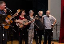 «Я помню всех, кто струн касается моих…»
