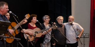 «Я помню всех, кто струн касается моих…»
