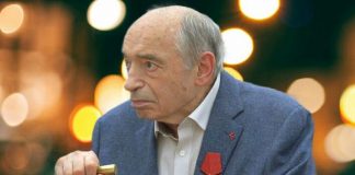 «Зачем в святое мы играем…»