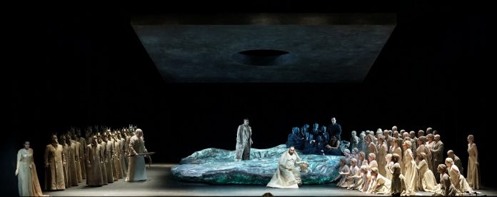 Ksenia Dudnikova (Amneris) _ Mika Kares (Ramfis) _ Gaston Rivero (Radamès) _ Enrico Iori (Il Re) _ Monica Zanettin (Aida) _ Giovanni Meoni (Amonasro) _ Chœurs de la Monnaie_Koor van de Mun