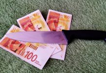 Они нас убивают – мы им платим
