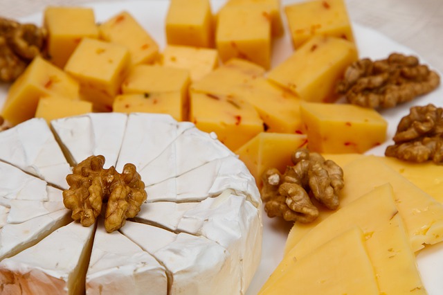 cheese-g550b06586_640