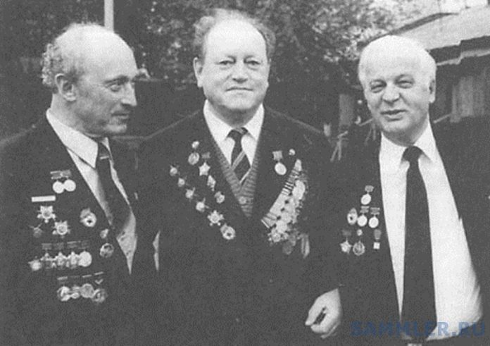 Ostal572О.Ивановский, Е.Аронов, С.Ростоцкий