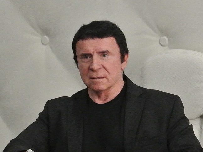 Сам себя не исцелил