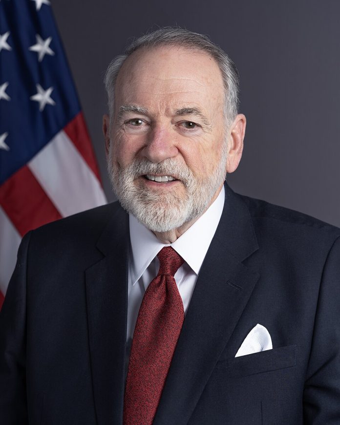 960px-Mike_Huckabee,_official_portrait_(2025)