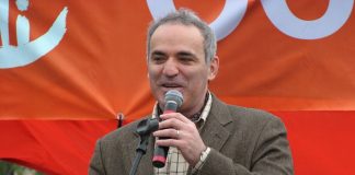 Гарри КАСПАРОВ | Гэбэшные уши под куфиёй