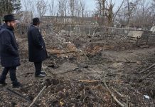 Не дают жить живым и не дают умершим покоя