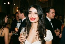 Светская львица на доверии