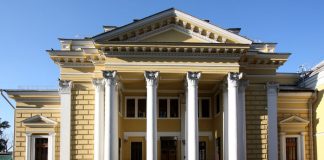 Погромщики у московской синагоги