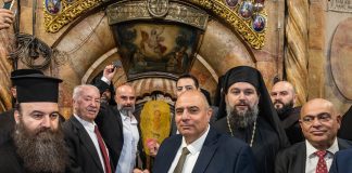 Хранители храмовых врат