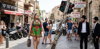 Три места на кладбище и свихнувшийся светофор