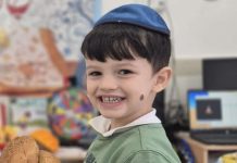 Большое чудо с маленьким мальчиком
