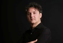 Два итальянских музыканта на одной сцене