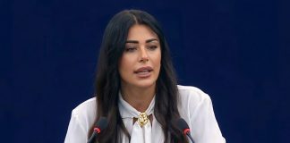 Афродита ЛАТИНОПУЛУ | Тонут корабли, а мы запускаем лодочки