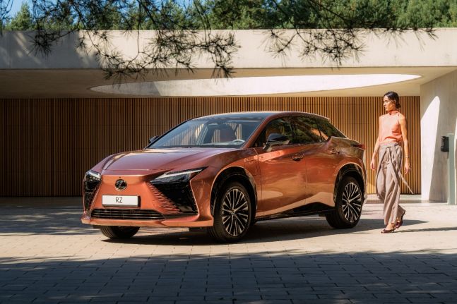 Lexus5